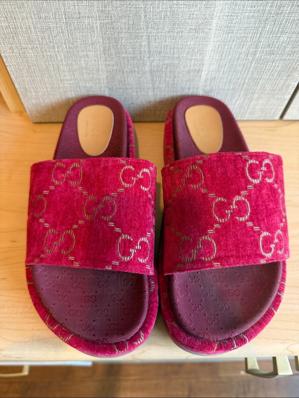 Gucci Pink Velvet GG Logo Slide platform Sandals 38